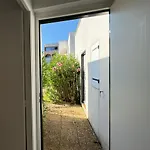 アパートホテル Cannes - 3*