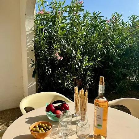 Beach Cannes Bungalows - Holiday Apartments Near Cannes