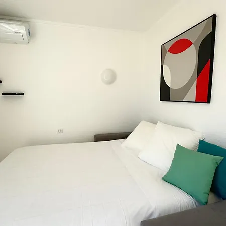 Apartahotel Cannes *