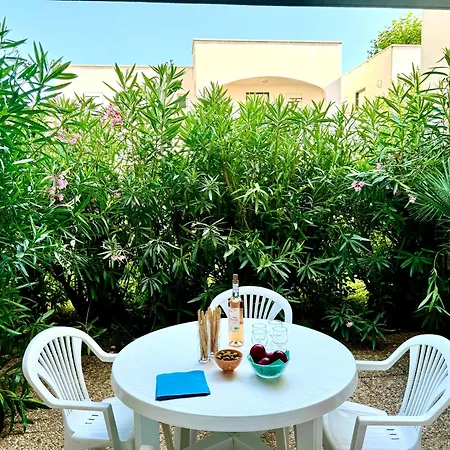 Beach Cannes Bungalows - Holiday Apartments Near Cannes Aparthotel Le Cannet